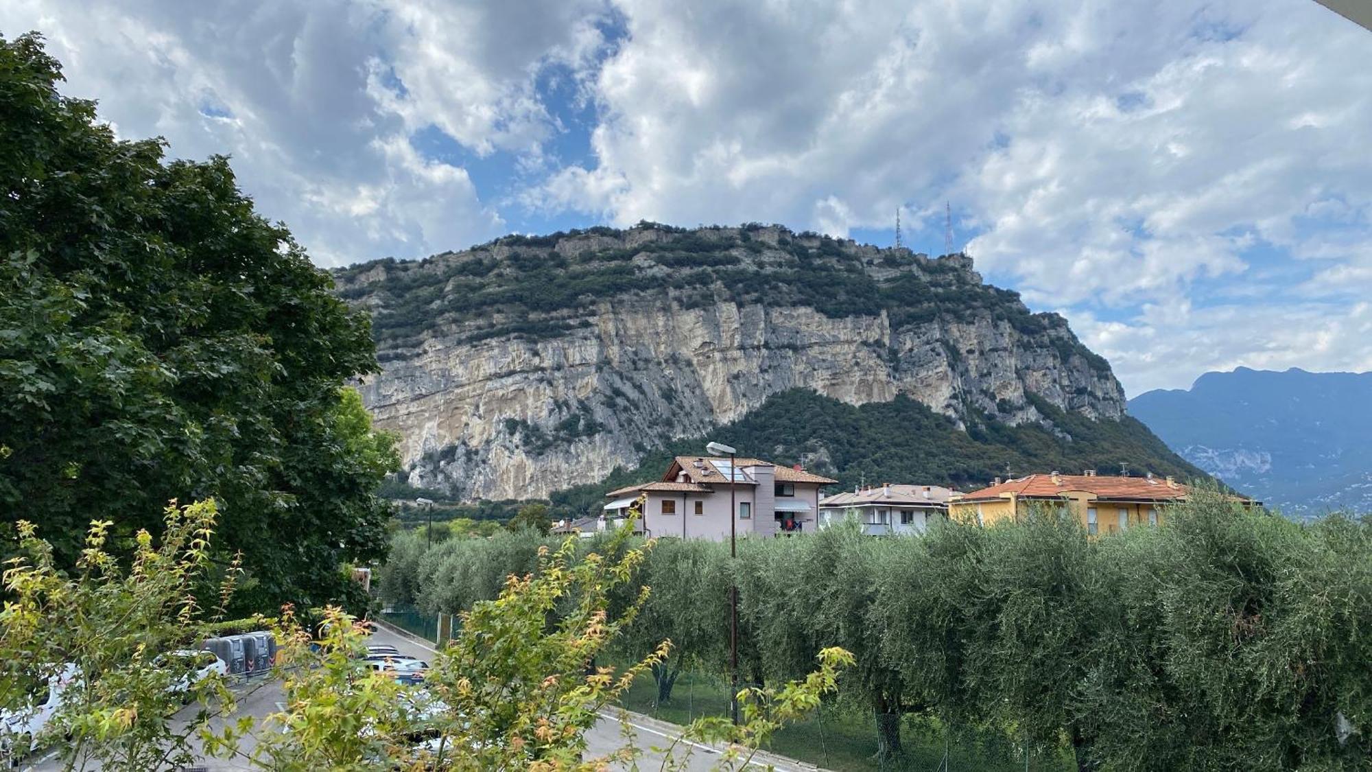 Appartamenti Nataly Torbole Sul Garda Exterior foto